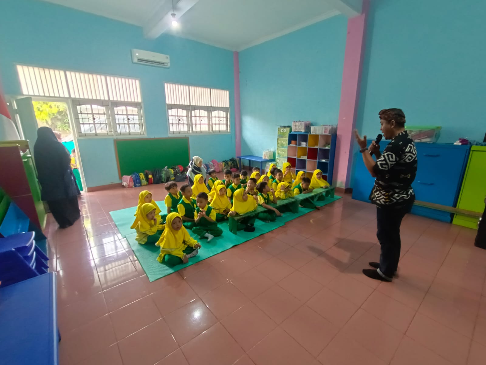 Wisata LiterAsyik X Guru Tamu Kota Administrasi Jakarta Timur Ke TK Aisyiyah Bustanul Athfal 86